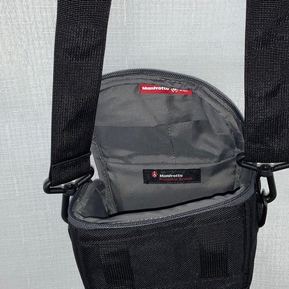 113 Manfratto Holster Camera Case - Picture 6 of 13